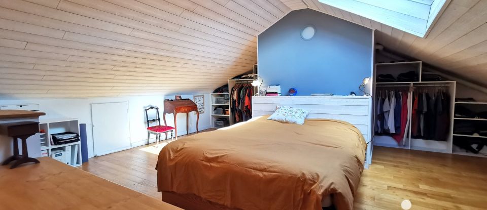 Maison de ville 6 pièces de 140 m² à Angoulême (16000)