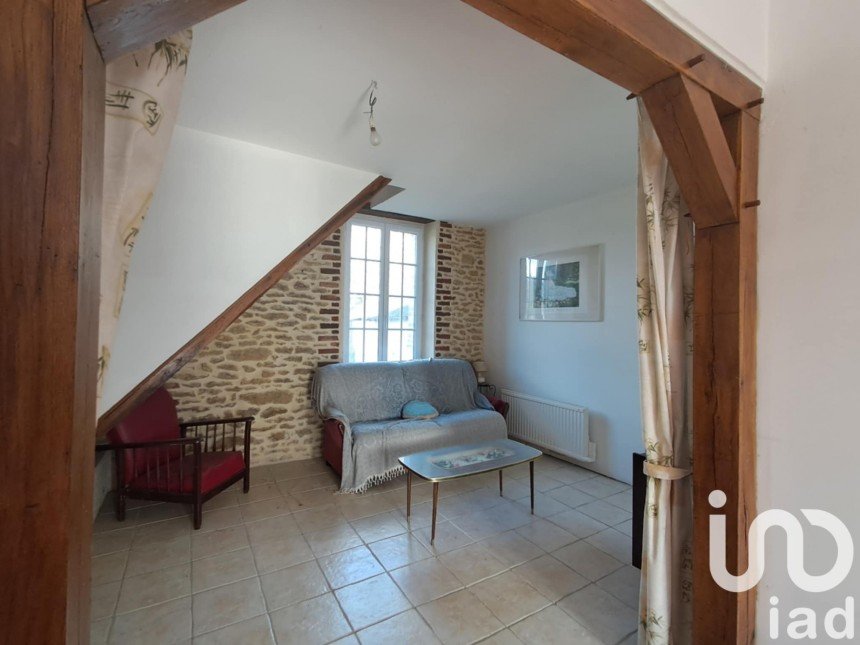 Country house 3 rooms of 87 m² in Marolles-sous-Lignières (10130)