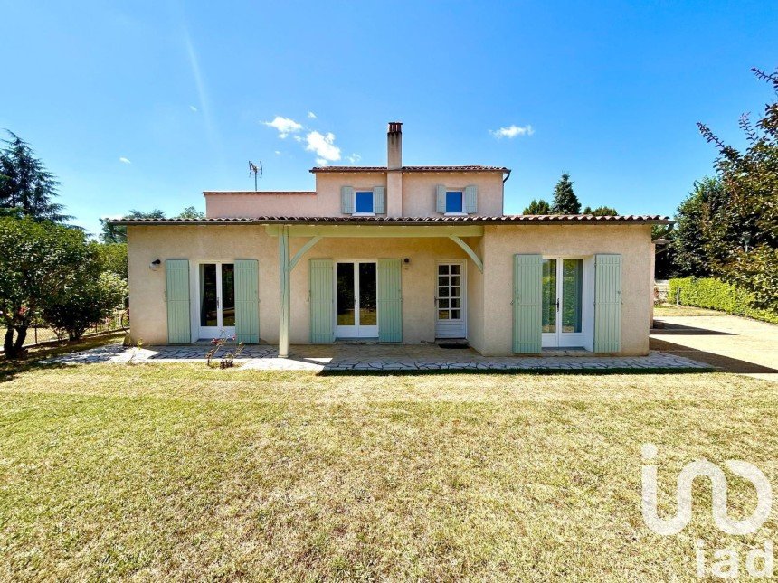 House 5 rooms of 111 m² in Bergerac (24100)