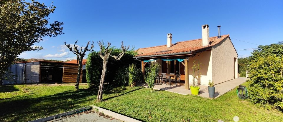 Traditional house 4 rooms of 96 m² in Le Garric (81450)