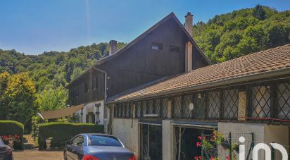 Maison 8 pièces de 225 m² à Saint-Martin-d'Uriage (38410)