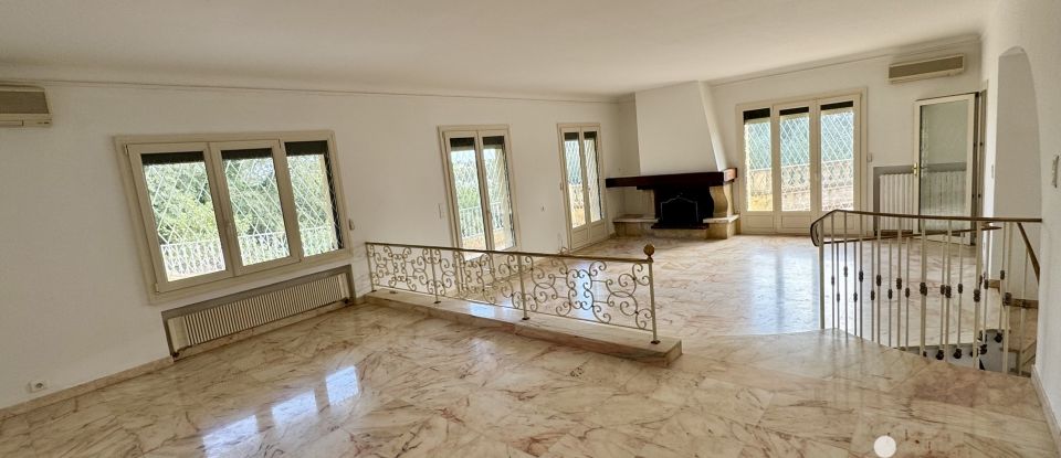 Maison d’architecte 5 pièces de 151 m² à Nîmes (30900)