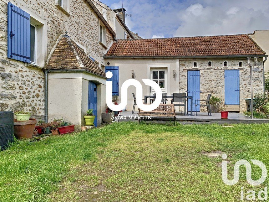 Maison 5 pièces de 180 m² à Boissy-le-Sec (91870)