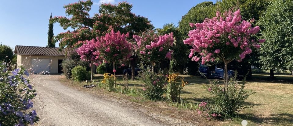 Maison 7 pièces de 165 m² à Pineuilh (33220)