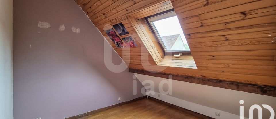 Maison 5 pièces de 100 m² à Champs-sur-Marne (77420)