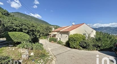 Maison traditionnelle 5 pièces de 230 m² à Saint-Jeannet (06640)