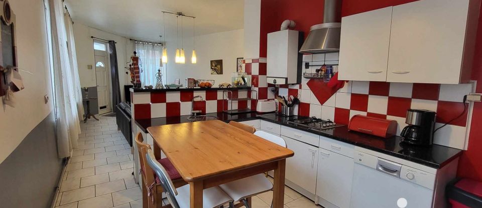 House 5 rooms of 108 m² in Tourcoing (59200)