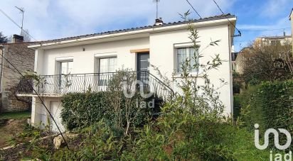 Maison 4 pièces de 92 m² à Fontenay-le-Comte (85200)