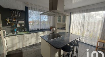 Maison 7 pièces de 221 m² à Olonne-sur-Mer (85340)