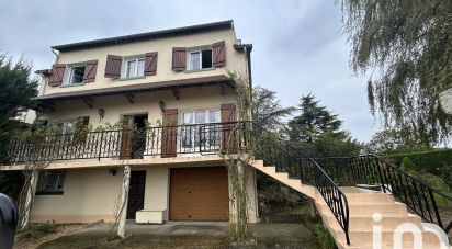 Maison traditionnelle 8 pièces de 196 m² à Le Boullay-Mivoye (28210)