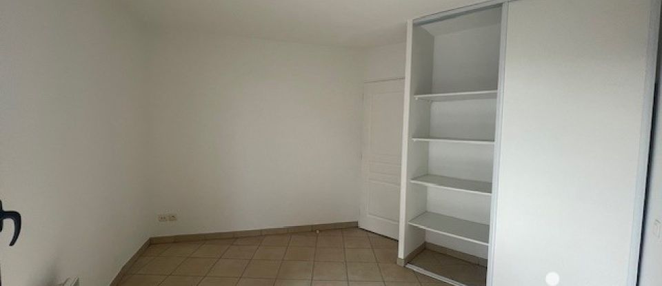 Appartement 3 pièces de 56 m² à Bordeaux (33300)