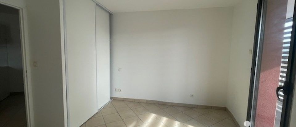 Appartement 3 pièces de 56 m² à Bordeaux (33300)