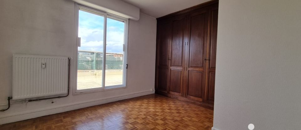 Apartment 3 rooms of 70 m² in Reims (51100)