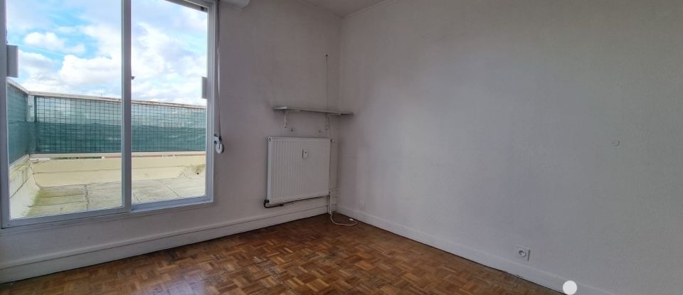 Apartment 3 rooms of 70 m² in Reims (51100)