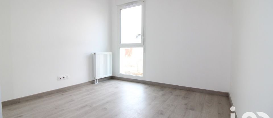 Apartment 3 rooms of 58 m² in Harfleur (76700)