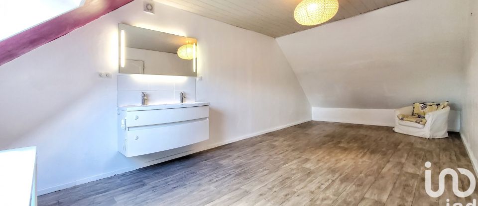 Maison 8 pièces de 145 m² à Monterblanc (56250)