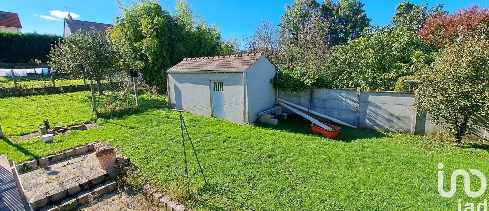 Maison traditionnelle 9 pièces de 265 m² à Dammarie-les-Lys (77190)