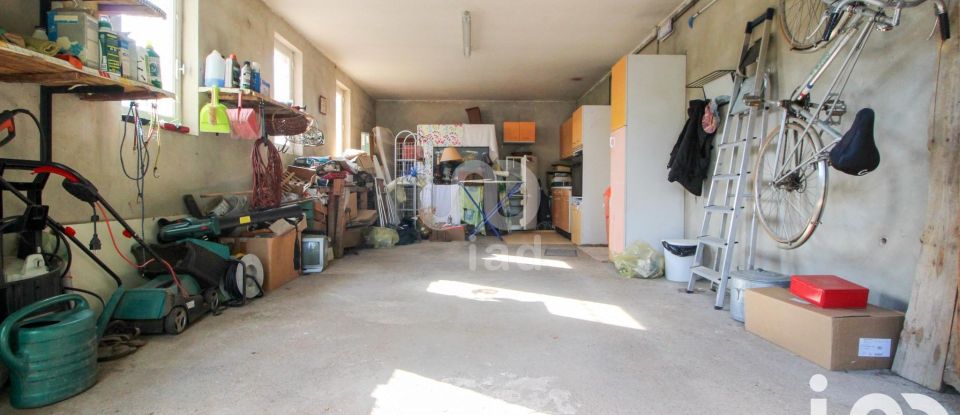 Maison 5 pièces de 136 m² à Saint-Affrique (12400)