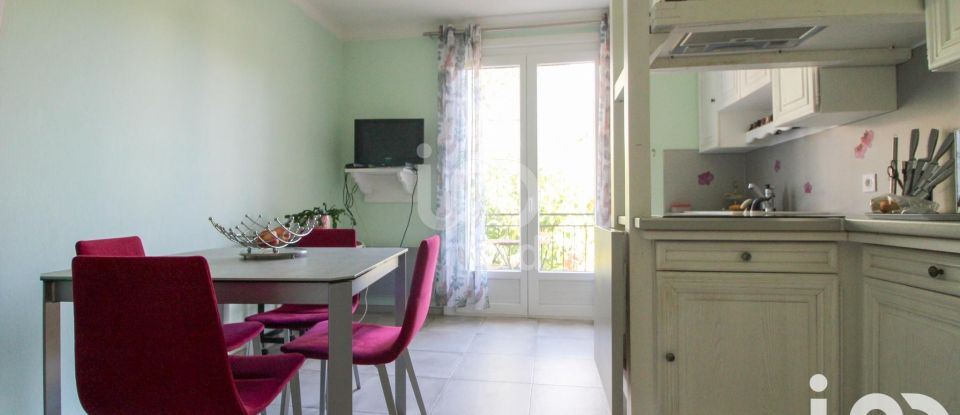 House 5 rooms of 136 m² in Saint-Affrique (12400)