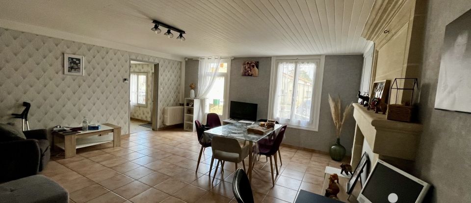 Maison 4 pièces de 101 m² à LORETZ D'ARGENTON (79290)