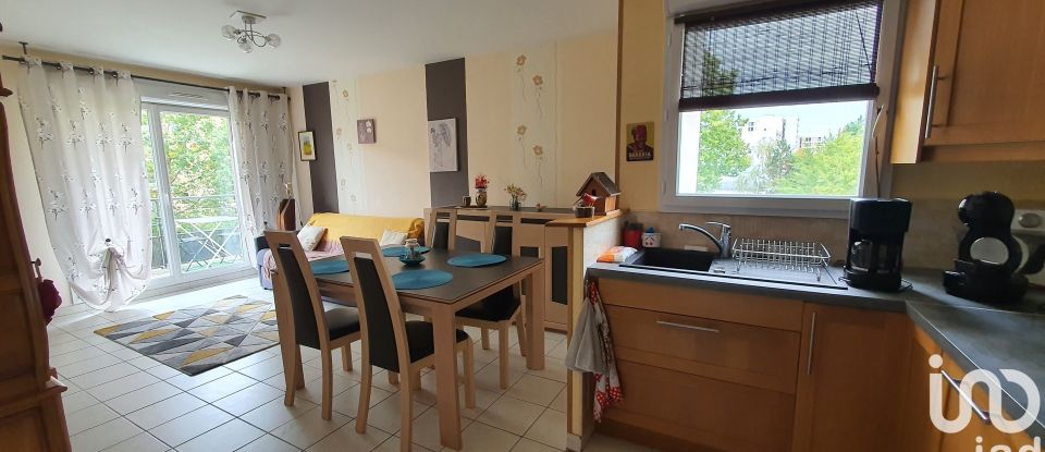 Appartement 3 pièces de 60 m² à Élancourt (78990)