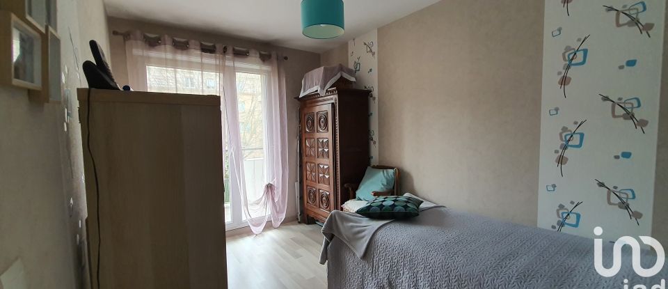 Apartment 3 rooms of 60 m² in Élancourt (78990)