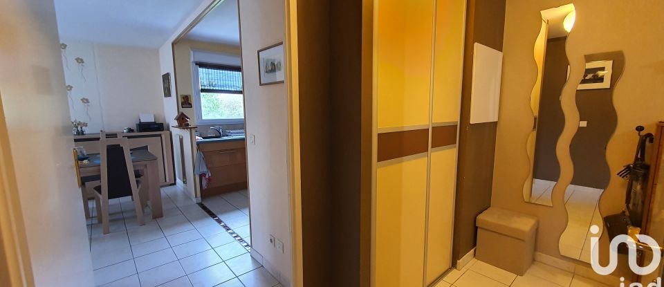 Appartement 3 pièces de 60 m² à Élancourt (78990)