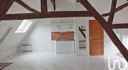 Appartement 1 pièce de 42 m² à Luzarches (95270)