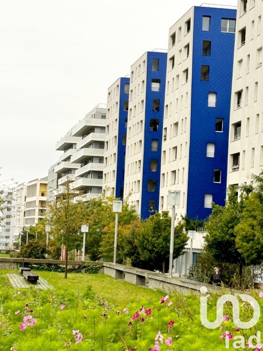 Apartment 1 room of 37 m² in Nanterre (92000)