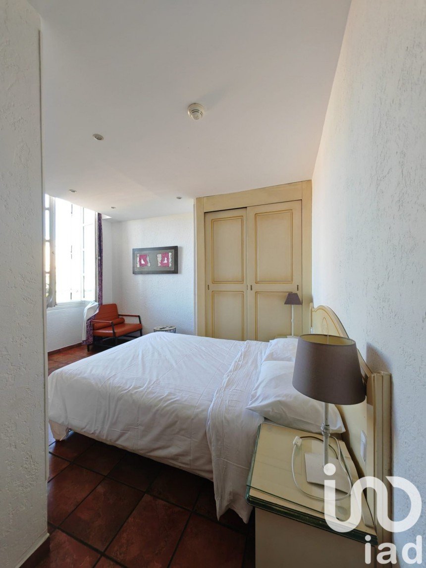 Studio 1 room of 12 m² in Toulon (83000)