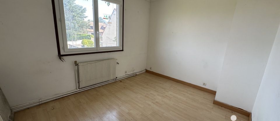 Maison traditionnelle 4 pièces de 90 m² à Vaux-le-Pénil (77000)