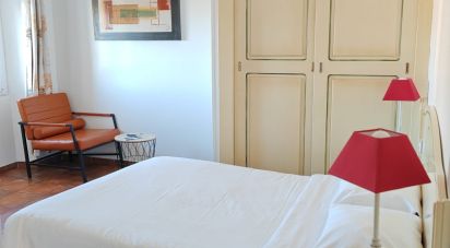 Studio 1 room of 25 m² in Toulon (83000)