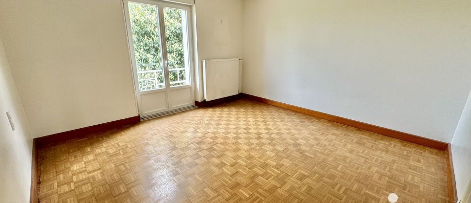 Maison 5 pièces de 130 m² à Couargues (18300)