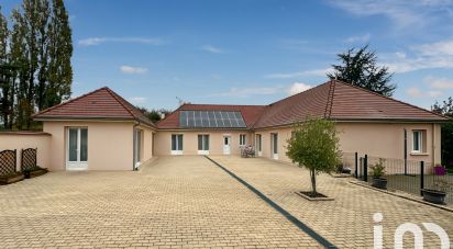 House 7 rooms of 218 m² in Subligny (89100)