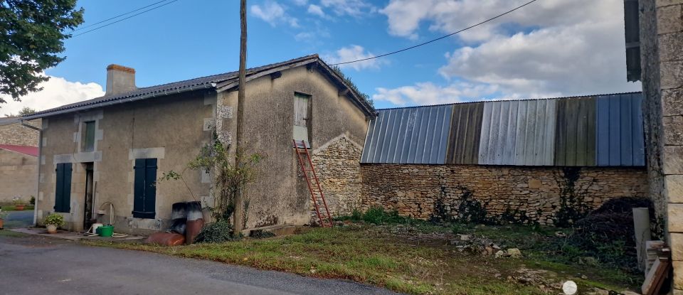 Ferme 6 pièces de 100 m² à Bouresse (86410)