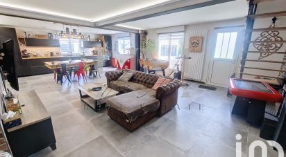 Maison traditionnelle 5 pièces de 133 m² à Ozoir-la-Ferrière (77330)