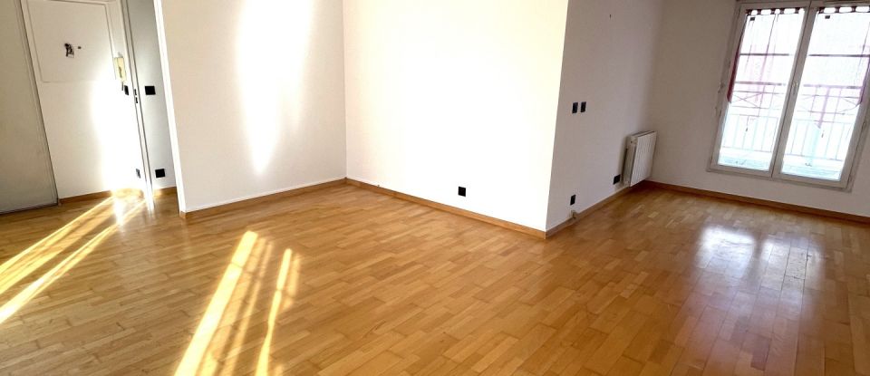 Apartment 6 rooms of 90 m² in Bondy (93140)