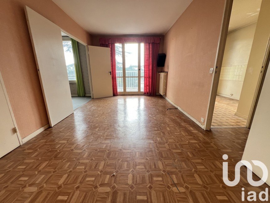 Appartement 2 pièces de 40 m² à Billère (64140)