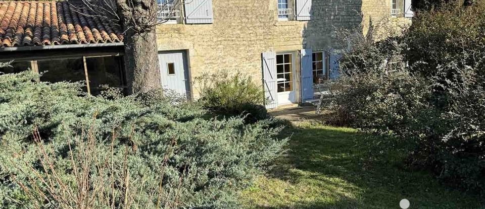 Longère 5 pièces de 158 m² à Xanton-Chassenon (85240)