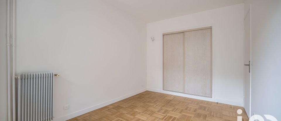 Appartement 5 pièces de 103 m² à Paris (75016)