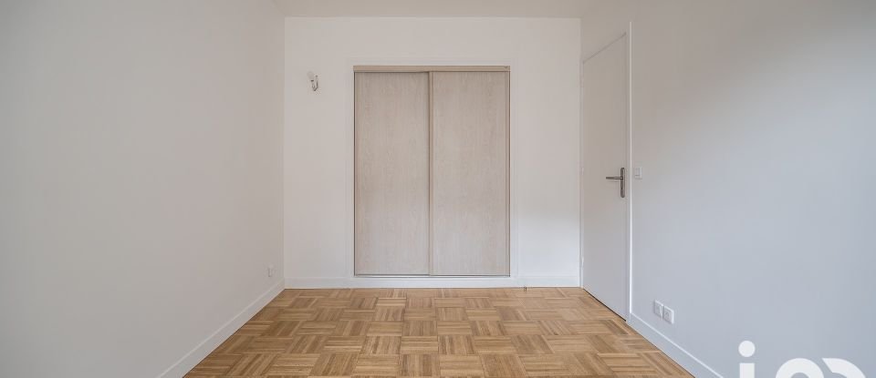 Appartement 5 pièces de 103 m² à Paris (75016)