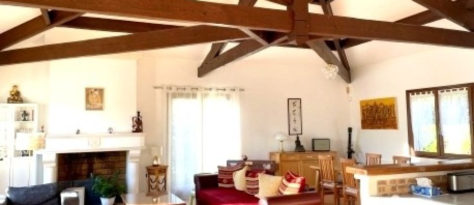 Maison 8 pièces de 175 m² à Libourne (33500)