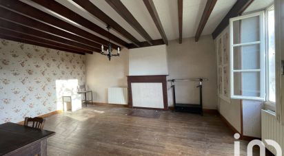 Traditional house 4 rooms of 103 m² in - (79190)