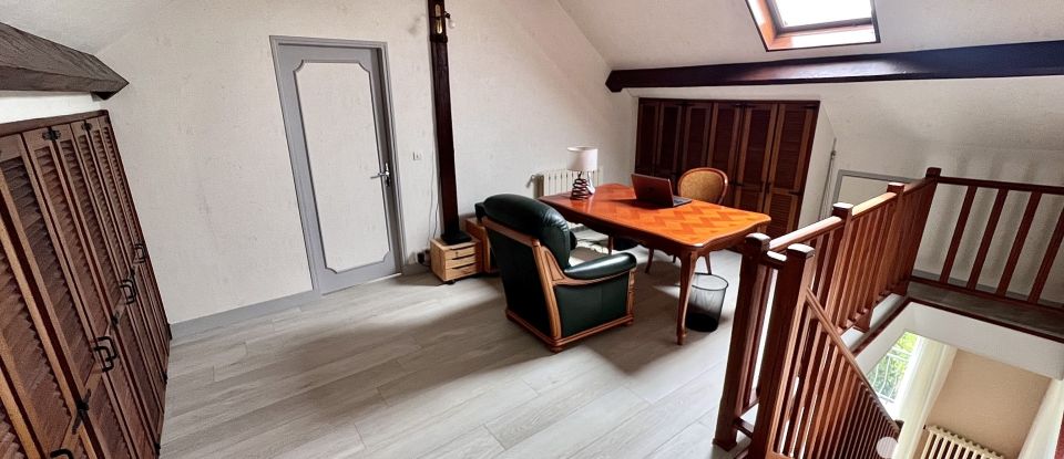 Maison traditionnelle 5 pièces de 96 m² à Bois-d'Arcy (78390)