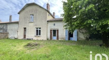 Traditional house 3 rooms of 102 m² in Clussais-la-Pommeraie (79190)