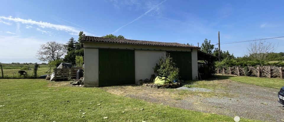 Maison traditionnelle 5 pièces de 142 m² à Sauzé-Vaussais (79190)