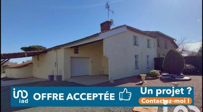 Maison de village 4 pièces de 100 m² à Saint-Martin-des-Noyers (85140)