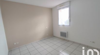 Duplex 3 pièces de 65 m² à Les Billaux (33500)