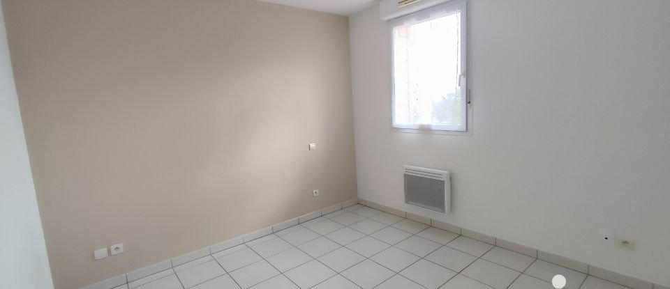 Duplex 3 pièces de 65 m² à Les Billaux (33500)