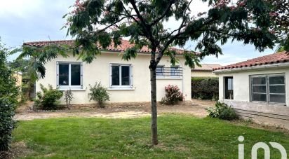 Traditional house 4 rooms of 105 m² in Ménesplet (24700)